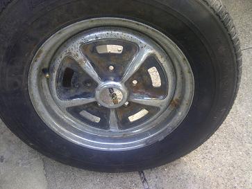 The rover P5bs use these Rostyle wheels.They are chrome plated and then part black painted.